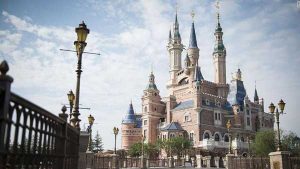 Shanghai Disneyland - enchanted storybook castle