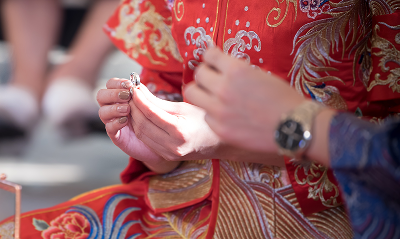 In China, manners and respect are incredibly important in most business and personal relationships, especially in the beginning.