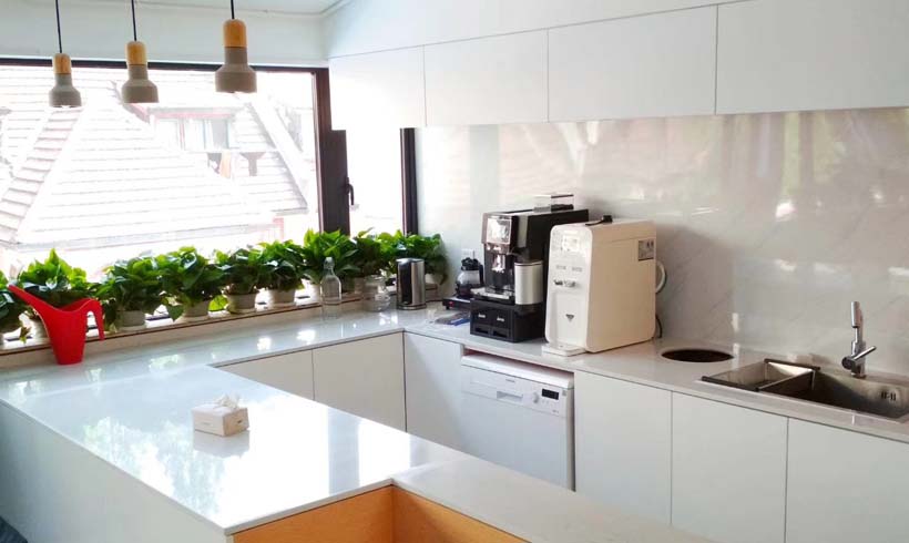 Jiaozhou Rd campus in Shanghai, coffee & kitchen | That's Mandarin Jiaozhou Rd campus in Shanghai, coffee & kitchen | That's Mandarin