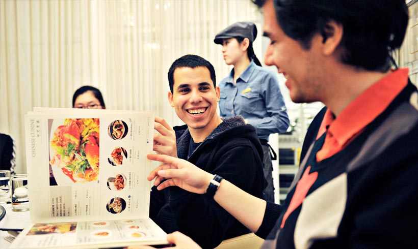 Dining in China: Essential table manners and etiquette you must know, including chopstick use, respect for elders, and Chinese food culture.